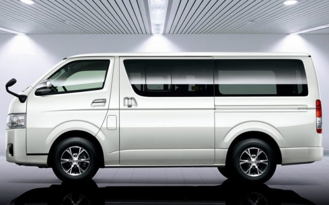 van toyota hiace 2018