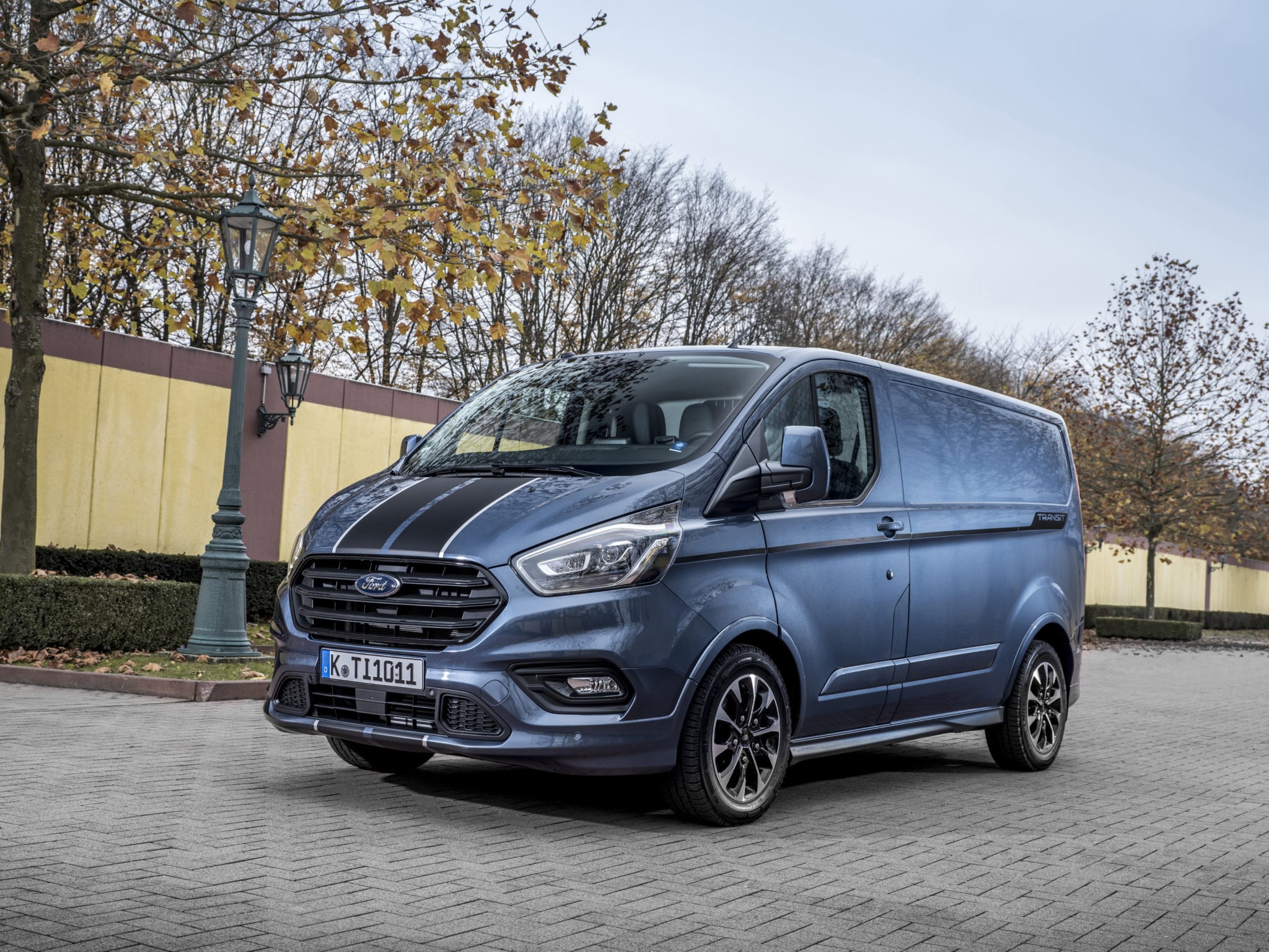 new ford tourneo custom