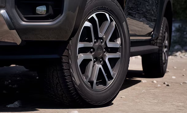 Ford Ranger Sport V6 machined face wheels.