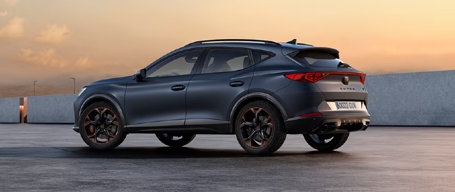 Cupra Formentor with dynamic rear spoiler