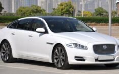 Jaguar XJ