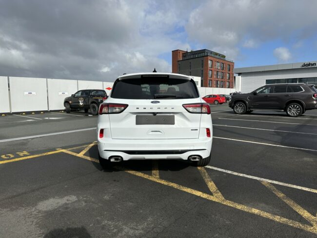 2023 Ford Escape St-Line X Awd Fhev 2 - Image 4