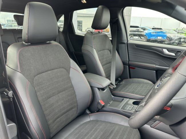 2023 Ford Escape St-Line X Awd Fhev 2 - Image 13