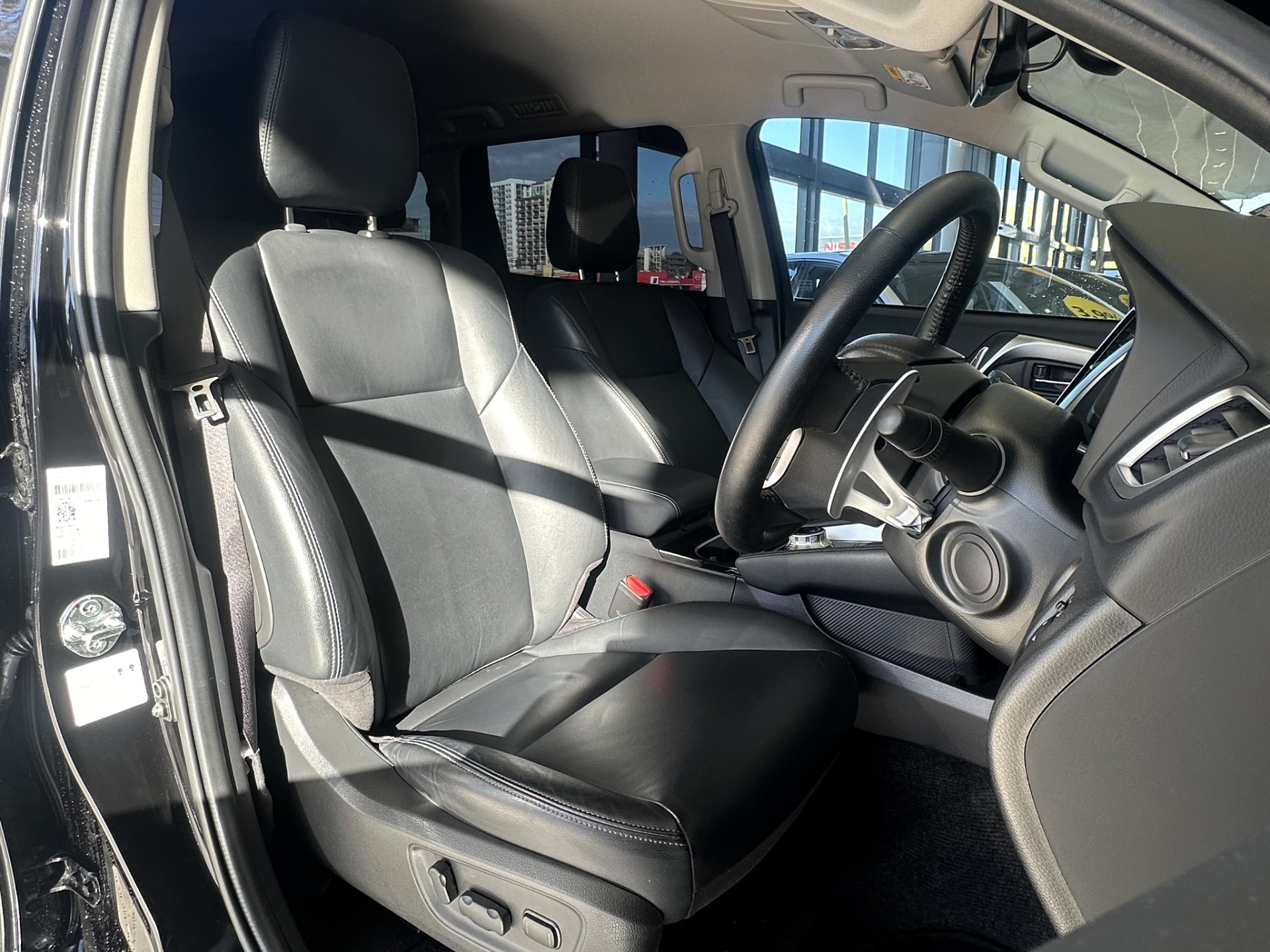 2022 Mitsubishi Pajero Sport Vrx 2.4D/4Wd/8At - Image 6