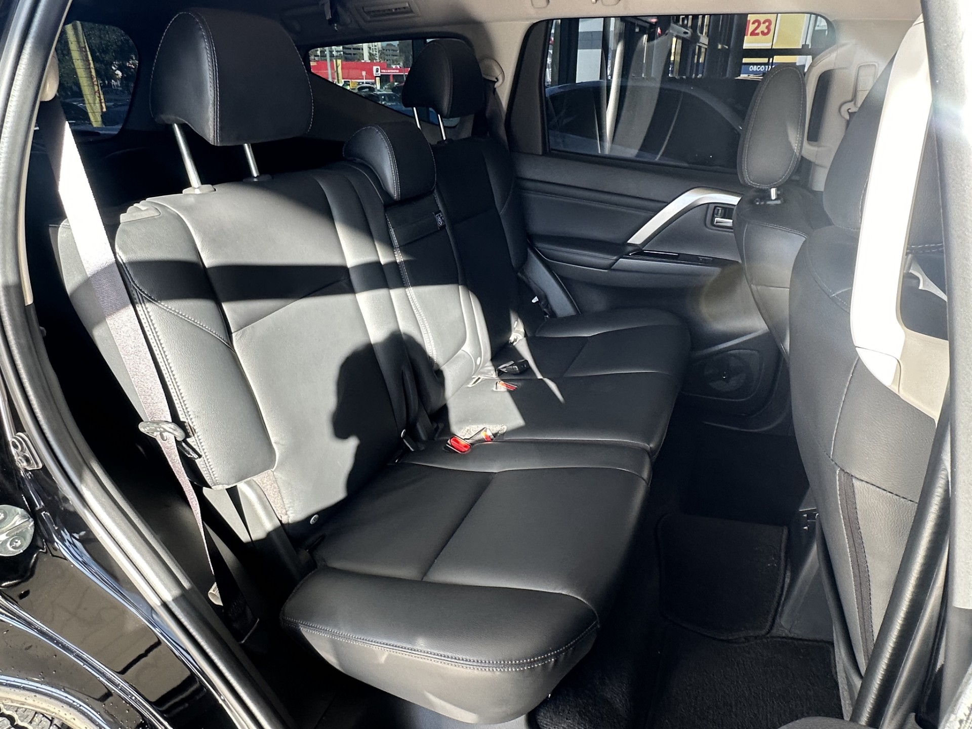 2022 Mitsubishi Pajero Sport Vrx 2.4D/4Wd/8At - Image 8