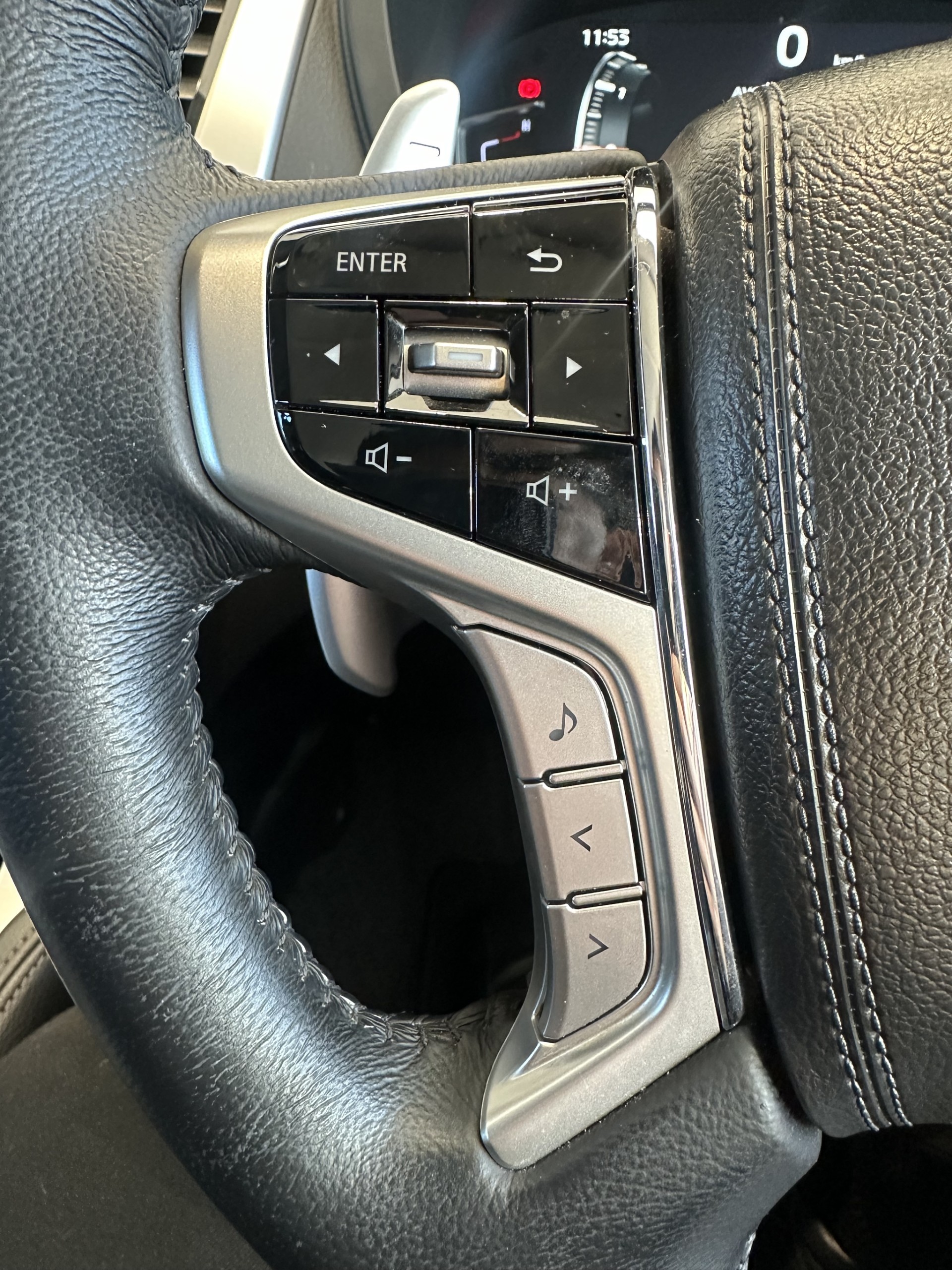 2022 Mitsubishi Pajero Sport Vrx 2.4D/4Wd/8At - Image 13