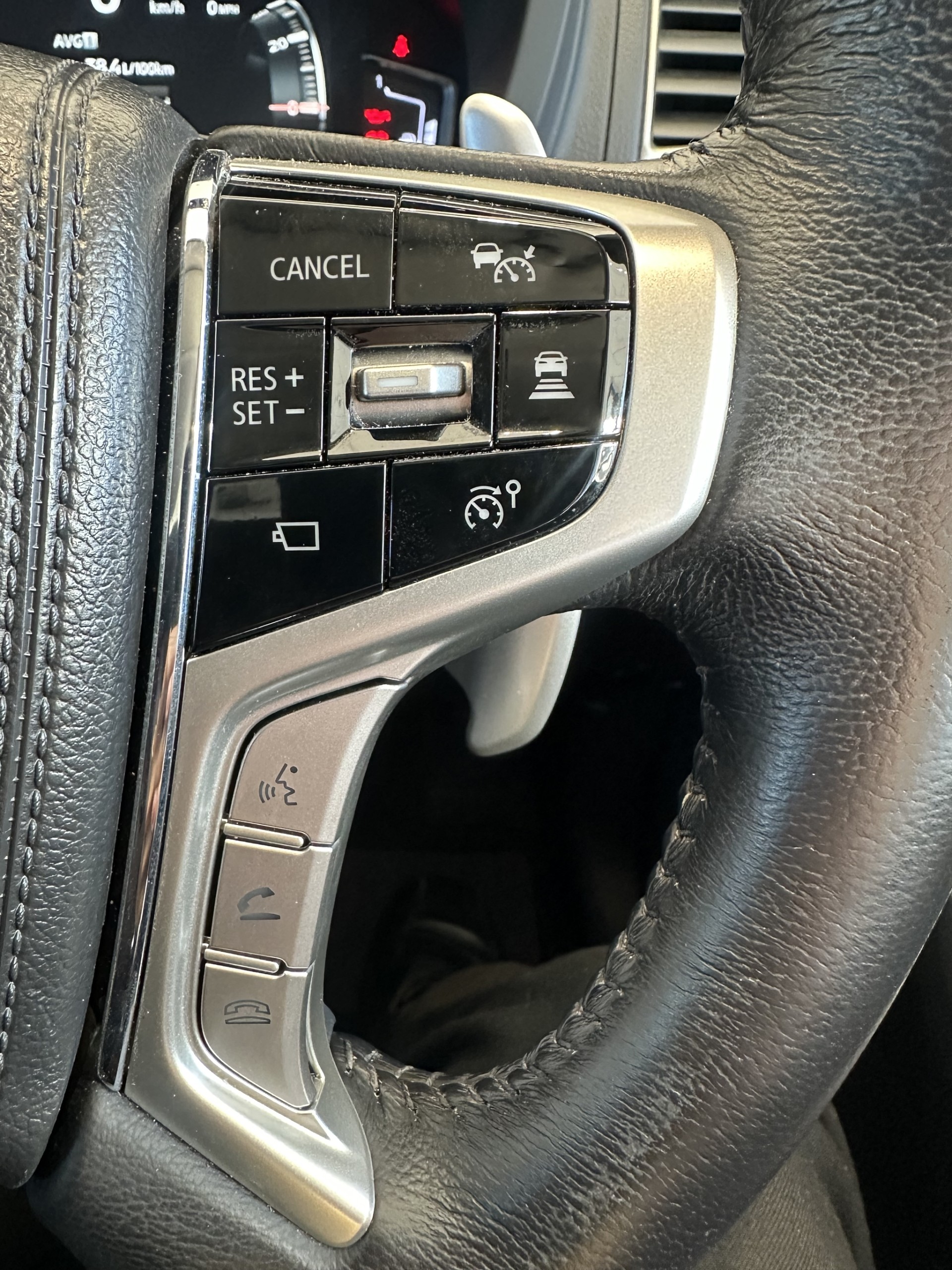 2022 Mitsubishi Pajero Sport Vrx 2.4D/4Wd/8At - Image 14