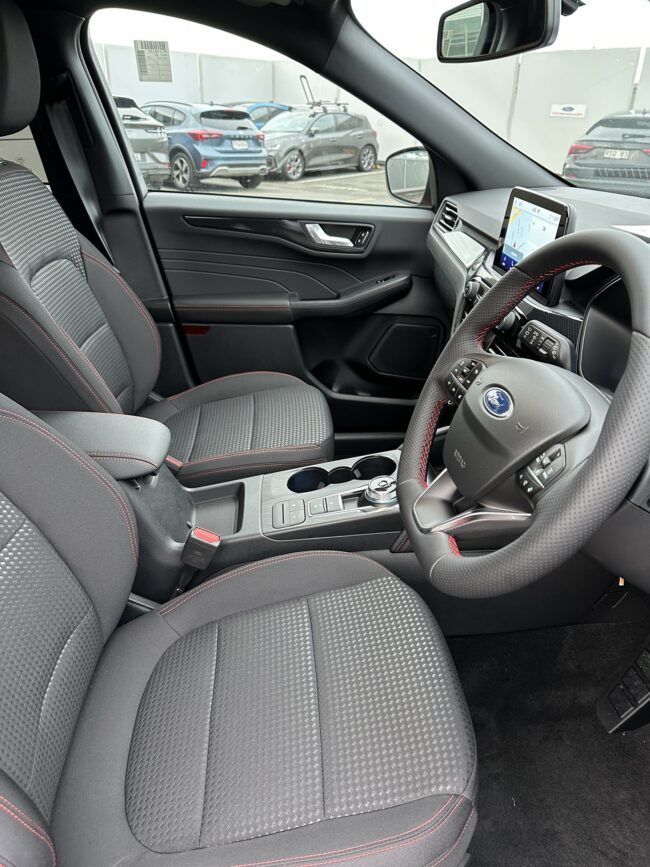 2023 Ford Escape St-Line X Awd Fhev 2 - Image 15
