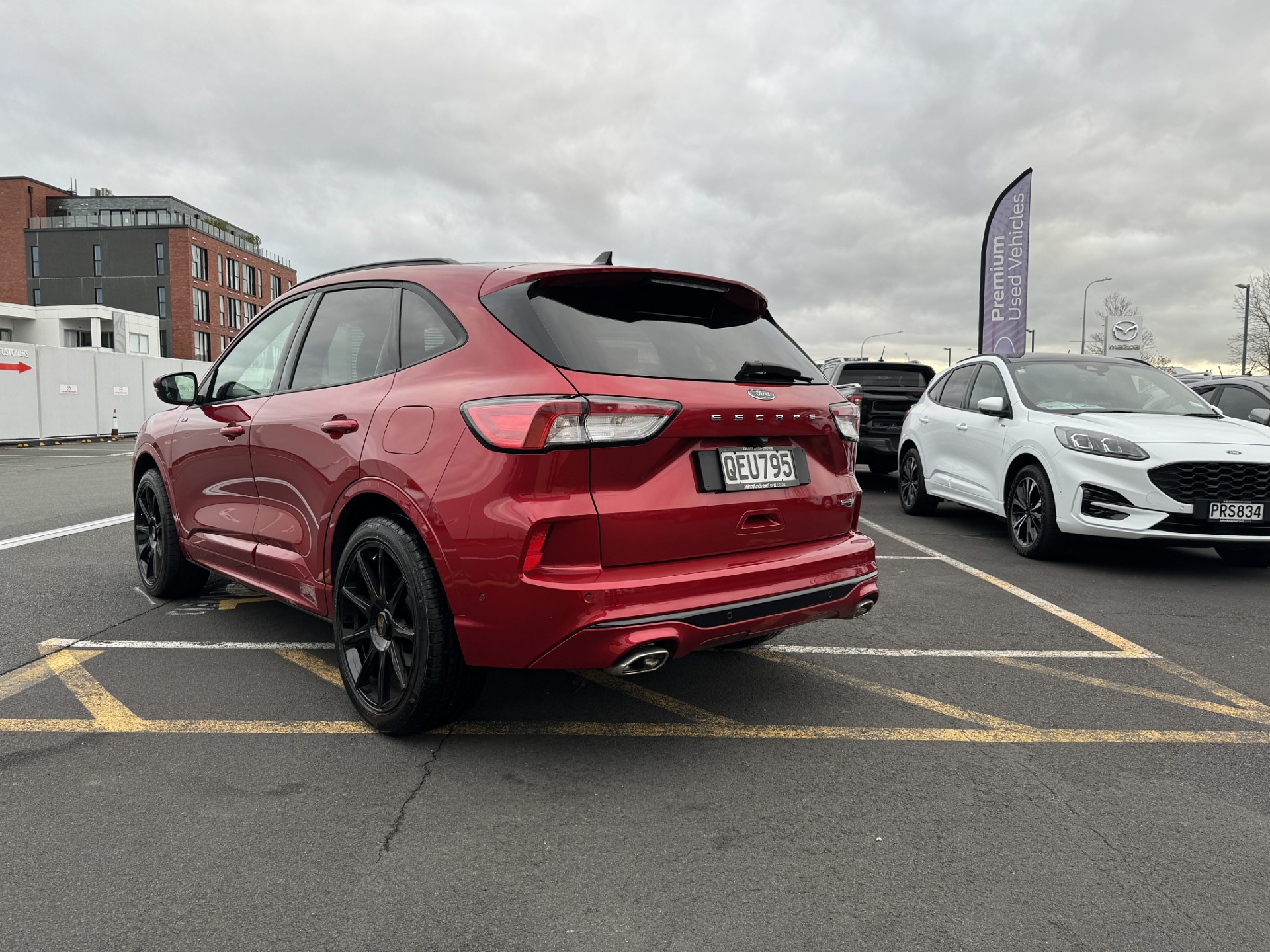 2023 Ford Escape St-Line X Awd Fhev 2 - Image 5