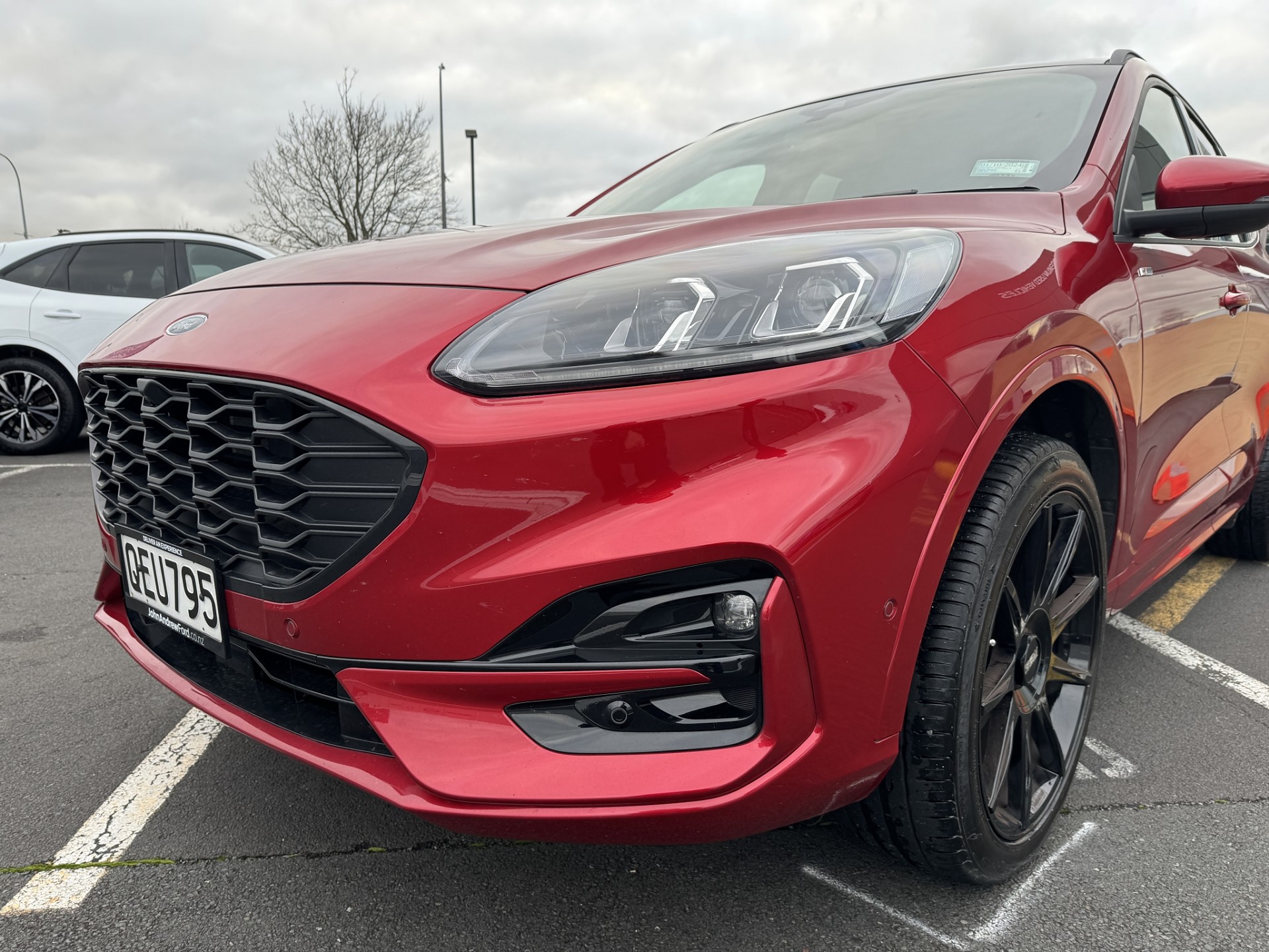 2023 Ford Escape St-Line X Awd Fhev 2 - Image 8