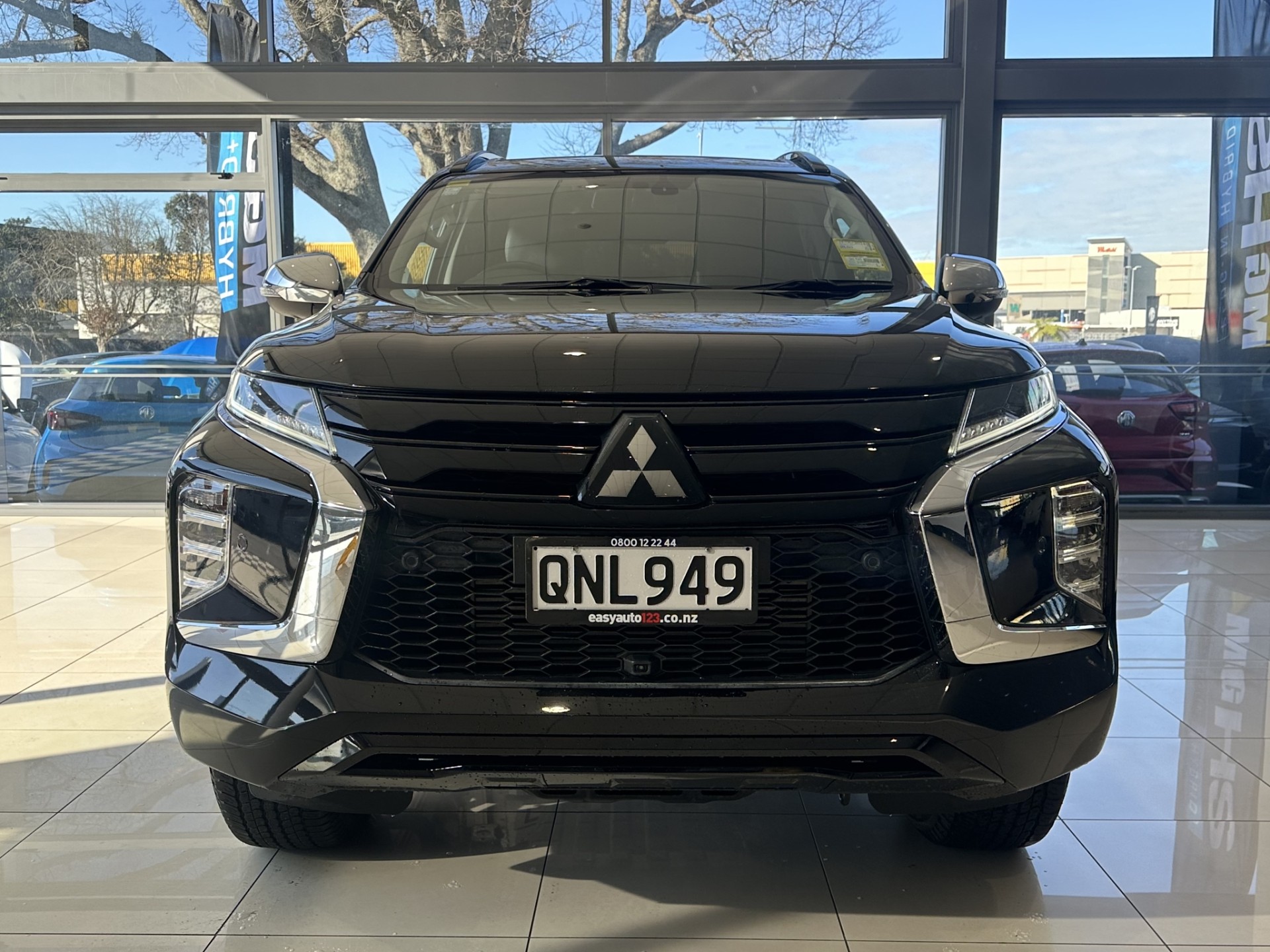 2022 Mitsubishi Pajero Sport Vrx 2.4D/4Wd/8At - Image 2