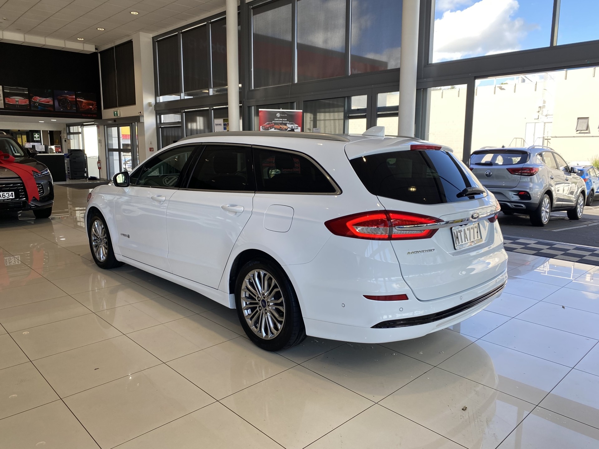 2020 Ford Mondeo Hybrid 2.0Ph/Hd Cvt - Image 7