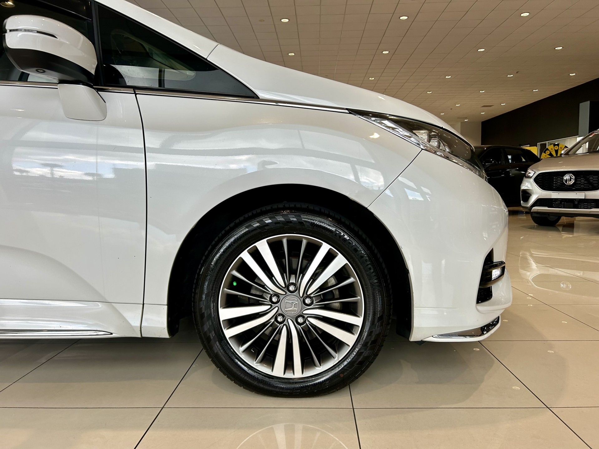 2020 Honda Odyssey L Sensing 2.4P - Image 6