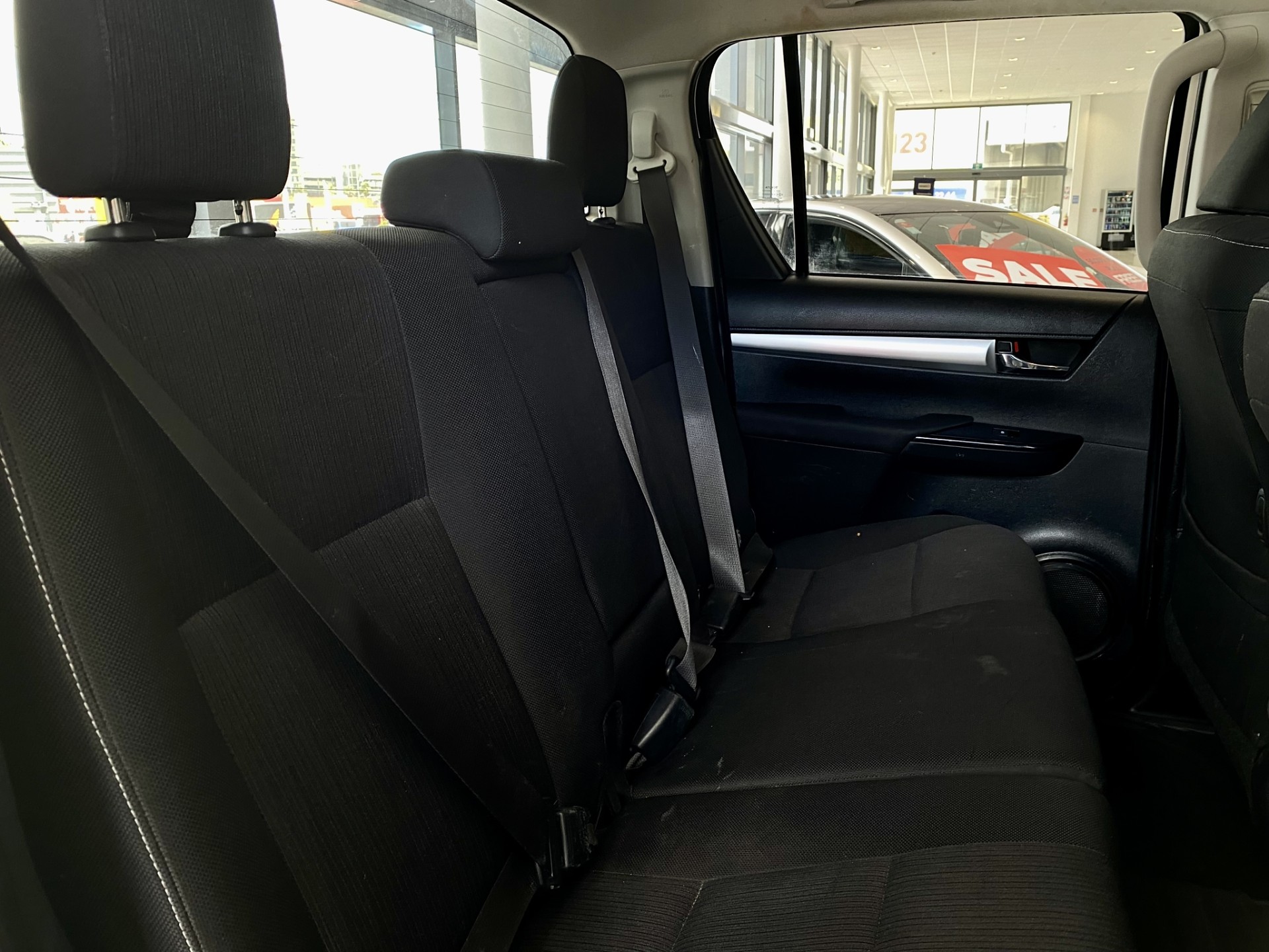 2020 Toyota Hilux Sr5 Td Dc 2.8Dt/4Wd - Image 12