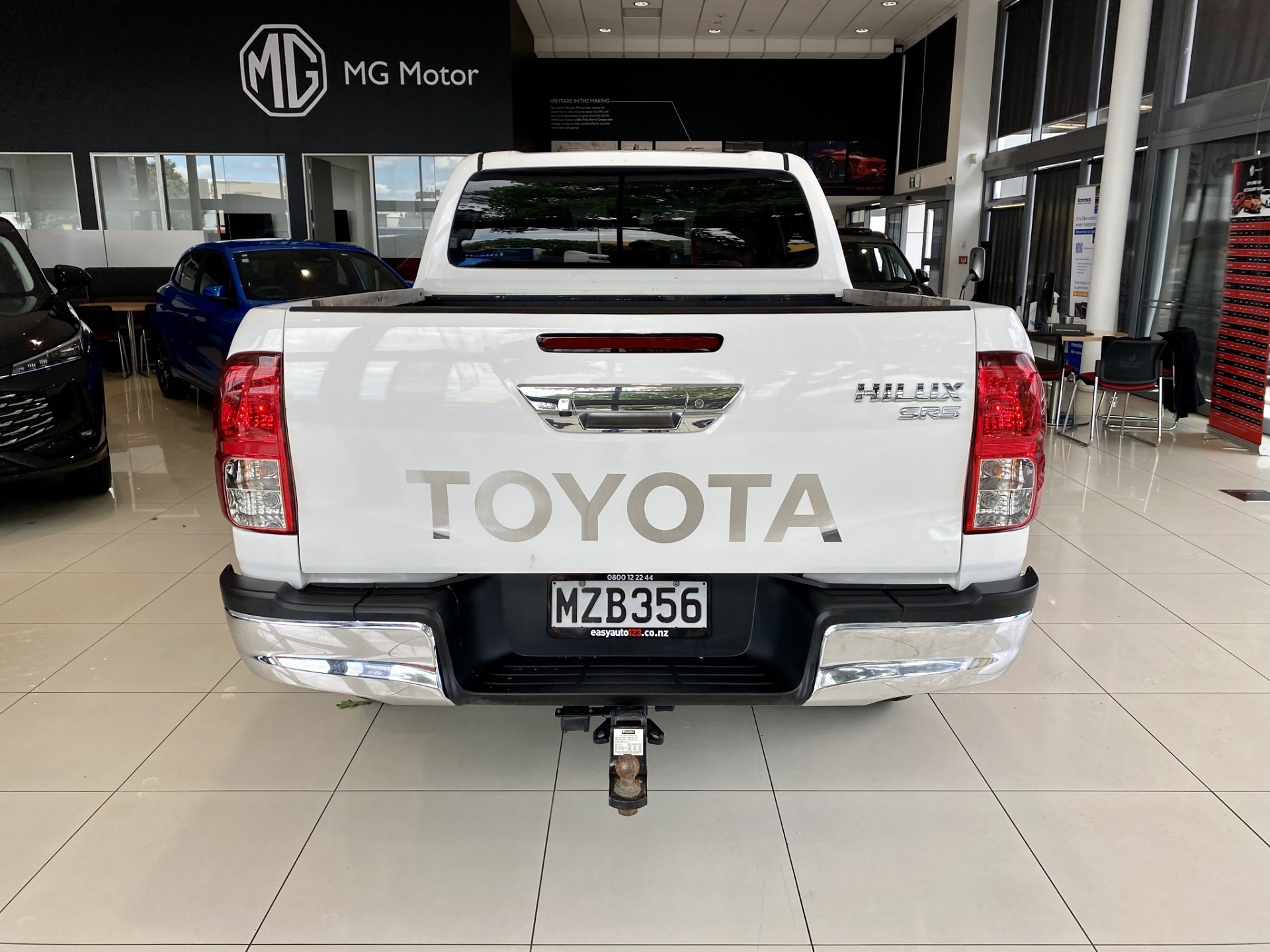 2020 Toyota Hilux Sr5 Td Dc 2.8Dt/4Wd - Image 8