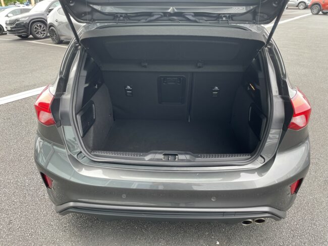 2020 Ford Focus St-Line 1.5P/8At - Image 5