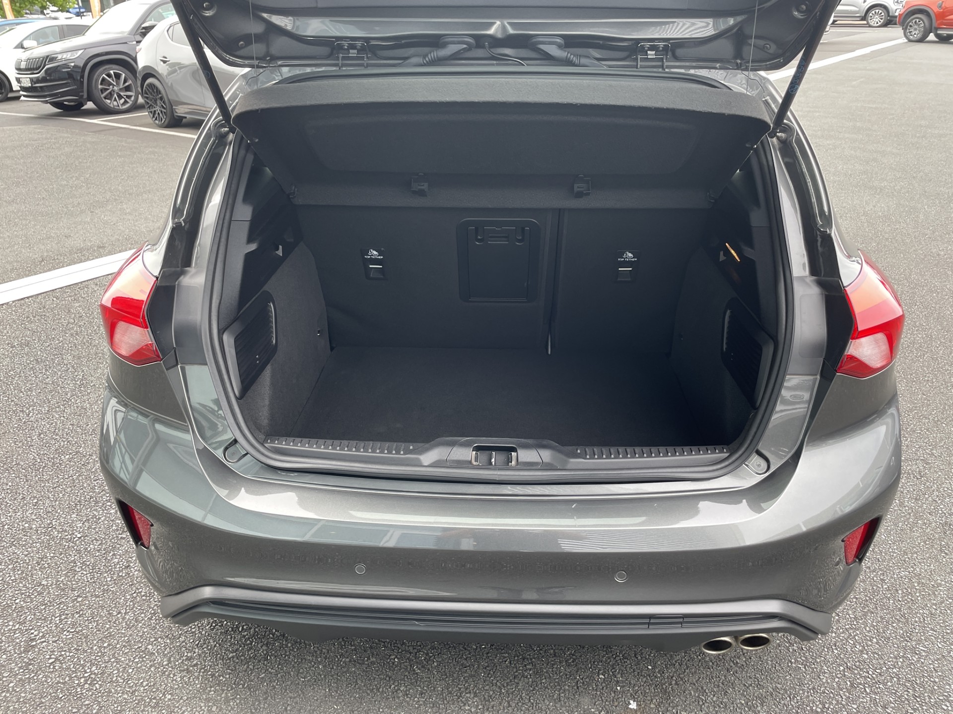 2020 Ford Focus St-Line 1.5P/8At - Image 5
