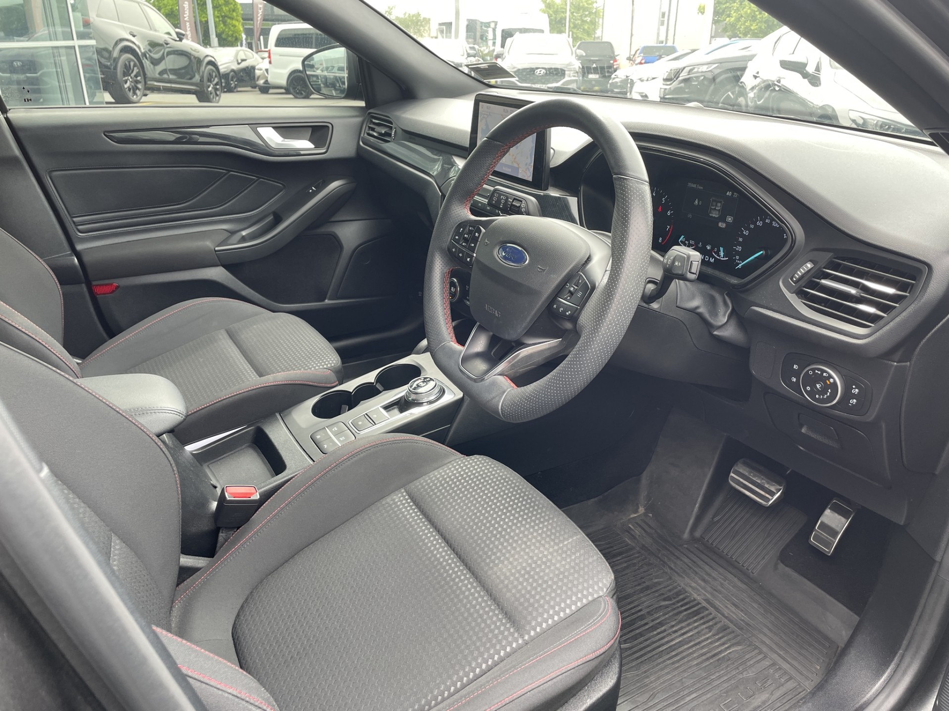 2020 Ford Focus St-Line 1.5P/8At - Image 8