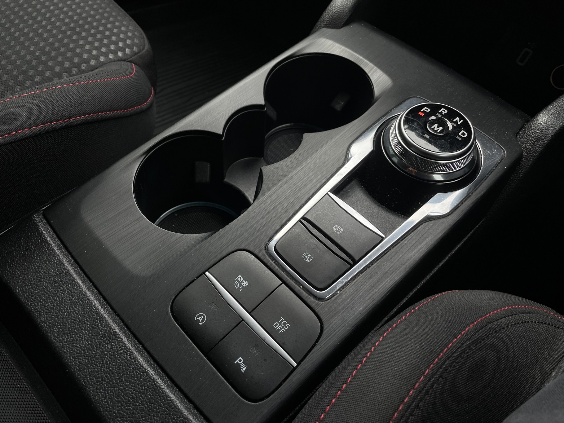 2020 Ford Focus St-Line 1.5P/8At - Image 11