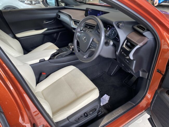 2020 Lexus UX 250h Limited 2.0Ph/Hd - Image 9