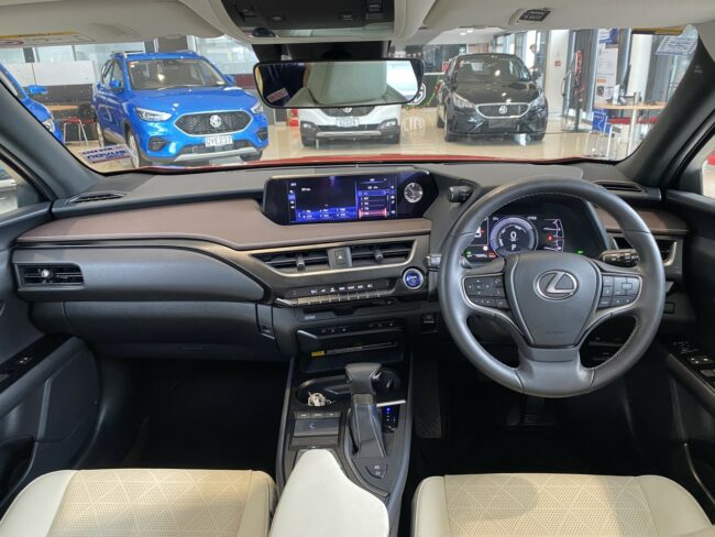 2020 Lexus UX 250h Limited 2.0Ph/Hd - Image 12