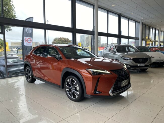 2020 Lexus UX 250h Limited 2.0Ph/Hd