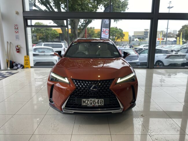 2020 Lexus UX 250h Limited 2.0Ph/Hd - Image 2