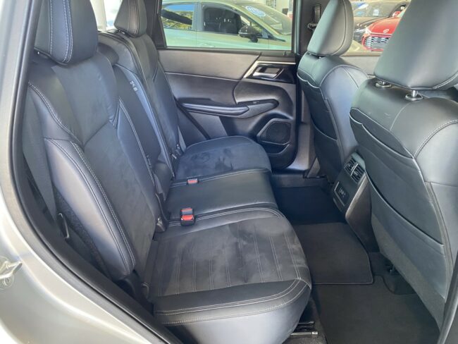 2022 Mitsubishi Outlander XLS 2.5L 4WD - Image 10