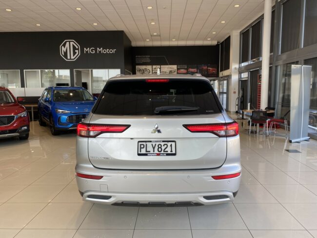 2022 Mitsubishi Outlander XLS 2.5L 4WD - Image 7