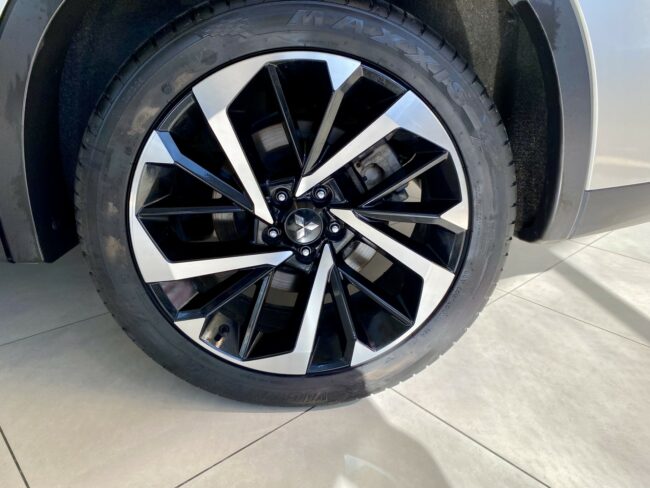 2022 Mitsubishi Outlander XLS 2.5L 4W 7 Seat NZ New - Image 10