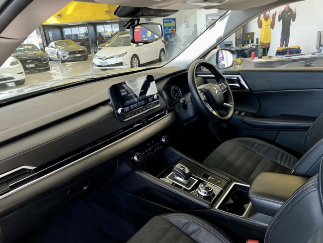 2022 Mitsubishi Outlander XLS 2.5L 4W 7 Seat NZ New - Image 12