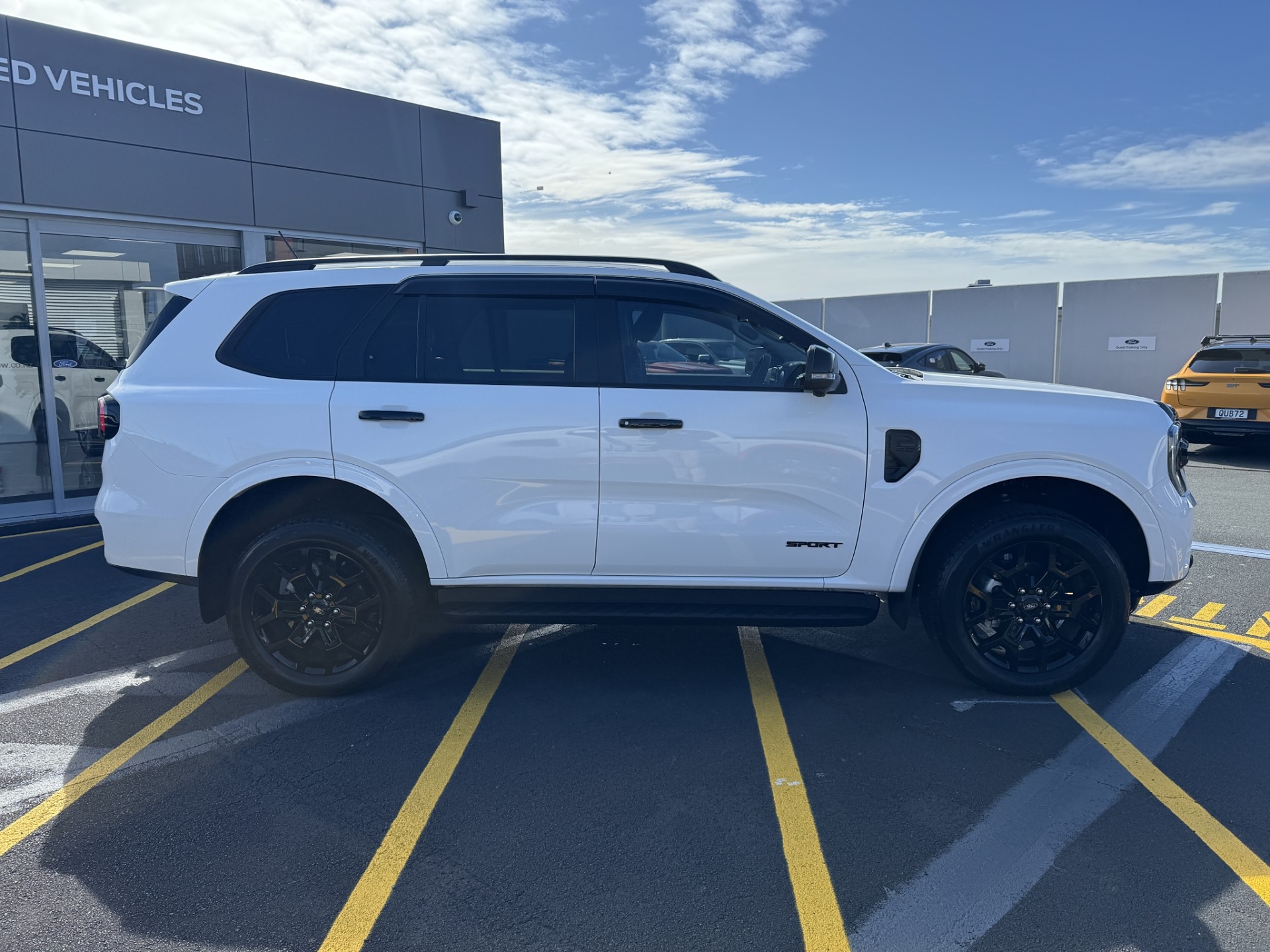 2024 Ford Everest Sport 2.0D/4Wd/10At - Image 2