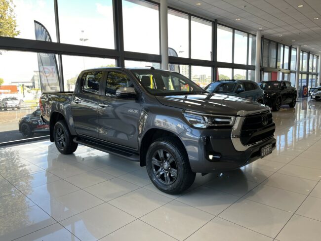 2022 Toyota Hilux Sr5 Td Dc 2.8Dt