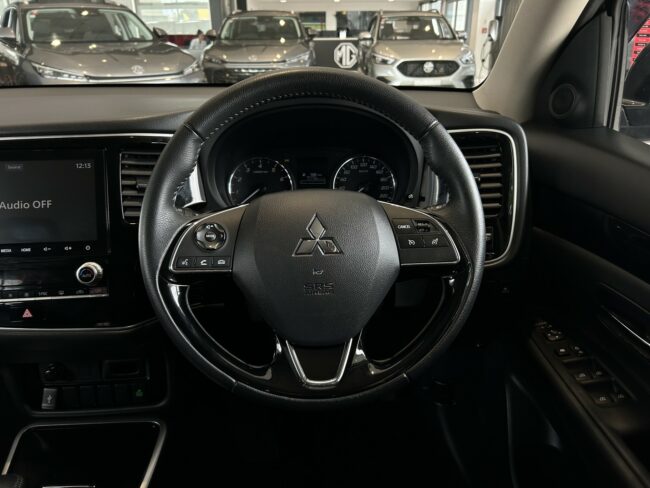 2021 Mitsubishi Outlander Ls 2.4P/Cvt - Image 13