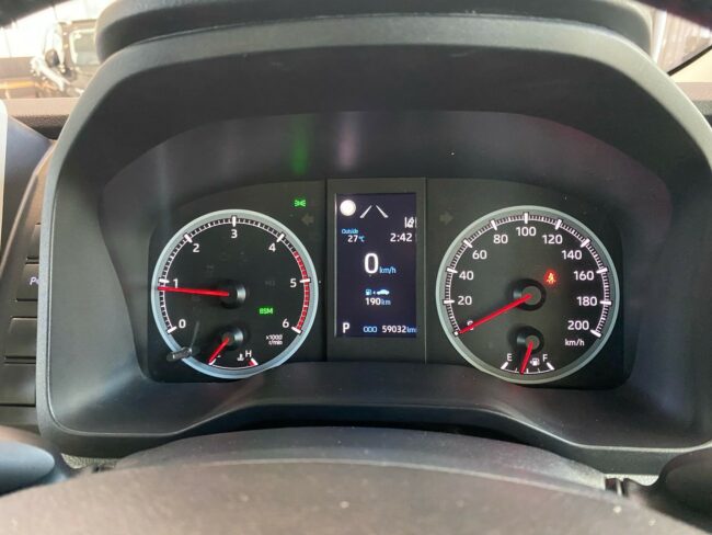 2021 Toyota Hiace Zr Gvn 2.8Dt/6At - Image 16