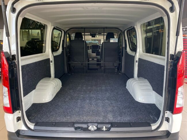 2021 Toyota Hiace Zr Gvn 2.8Dt/6At - Image 8