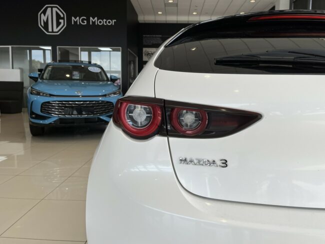 2022 Mazda 3 Gsx 2.0P/6At - Image 8