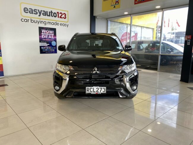 2022 Mitsubishi Outlander Sport 2.4L 4WD 7 Seat - Image 3