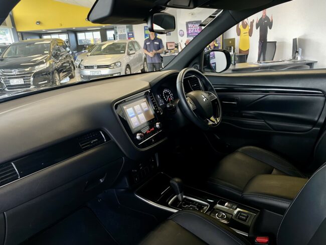 2022 Mitsubishi Outlander Sport 2.4L 4WD 7 Seat - Image 10