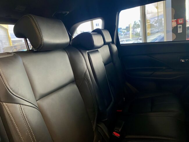 2022 Mitsubishi Outlander Sport 2.4L 4WD 7 Seat - Image 13