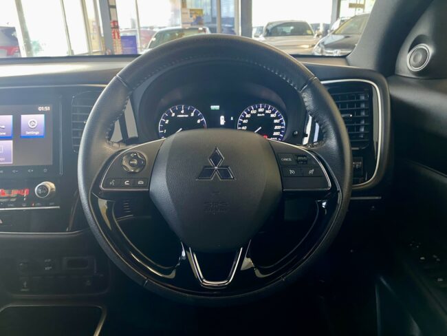 2022 Mitsubishi Outlander Sport 2.4L 4WD 7 Seat - Image 16