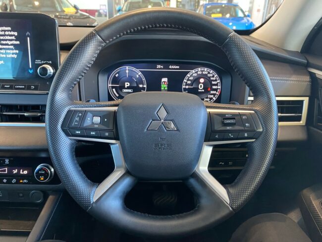 2022 Mitsubishi Outlander Xls Phev/4Wd/At - Image 12