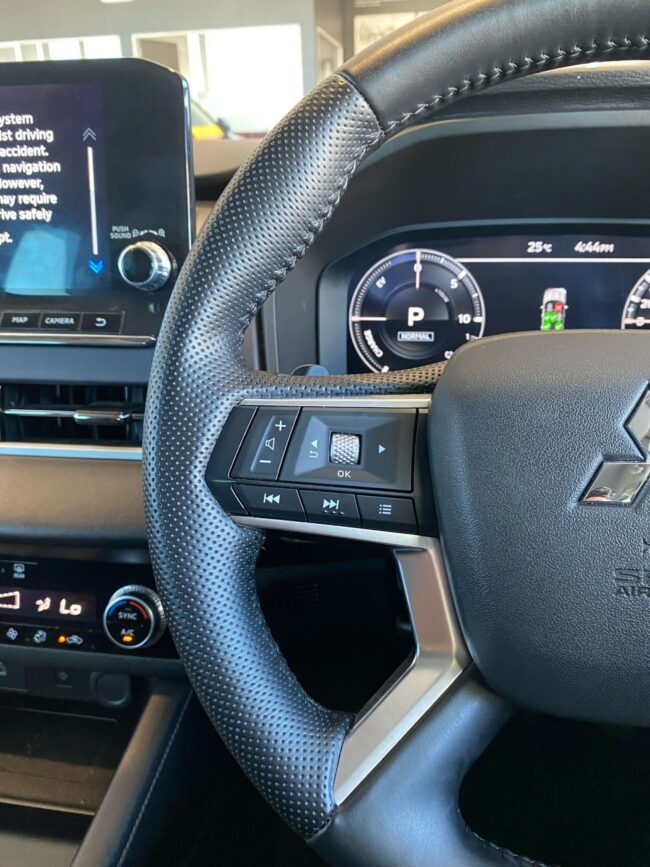 2022 Mitsubishi Outlander Xls Phev/4Wd/At - Image 13