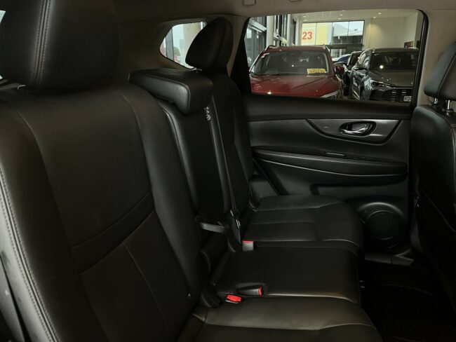 2022 Nissan X-Trail St-L 2.5P/6Cvt - Image 12