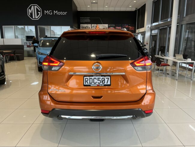 2022 Nissan X-Trail St-L 2.5P/6Cvt - Image 7