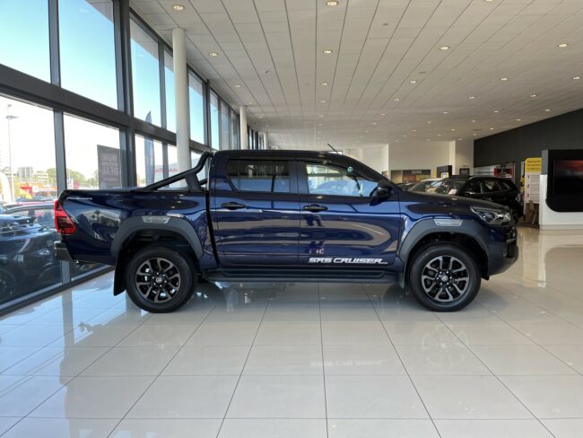 2022 Toyota Hilux Sr5 Cruiser Td Dc 2. - Image 4