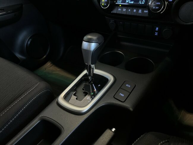 2022 Toyota Hilux Sr5 Td Dc 2.8Dt - Image 20