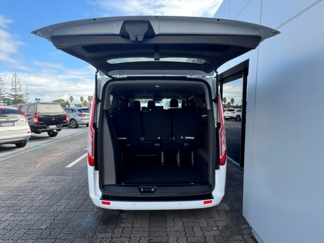 2023 Ford Transit Tourneo Trend 2.0d - Image 10