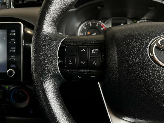2023 Toyota Hilux Sr Td Dc 2.8Dt - Image 13