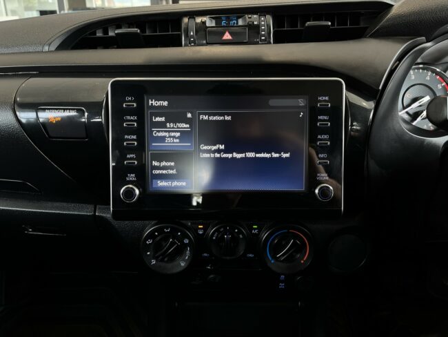 2023 Toyota Hilux Sr Td Dc 2.8Dt - Image 15